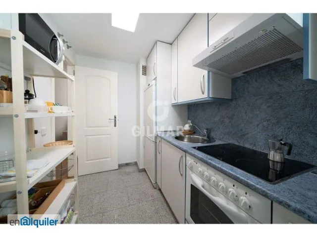 Cuisine - Modern Flat with 2 Bedrooms in Palacio, Madrid