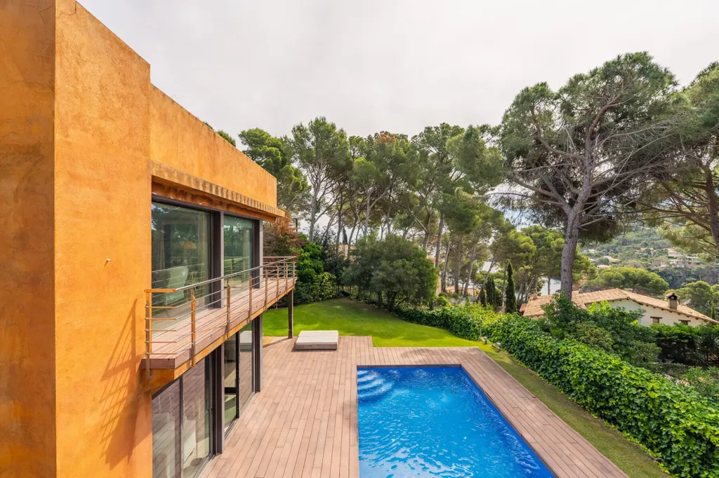 pool_area