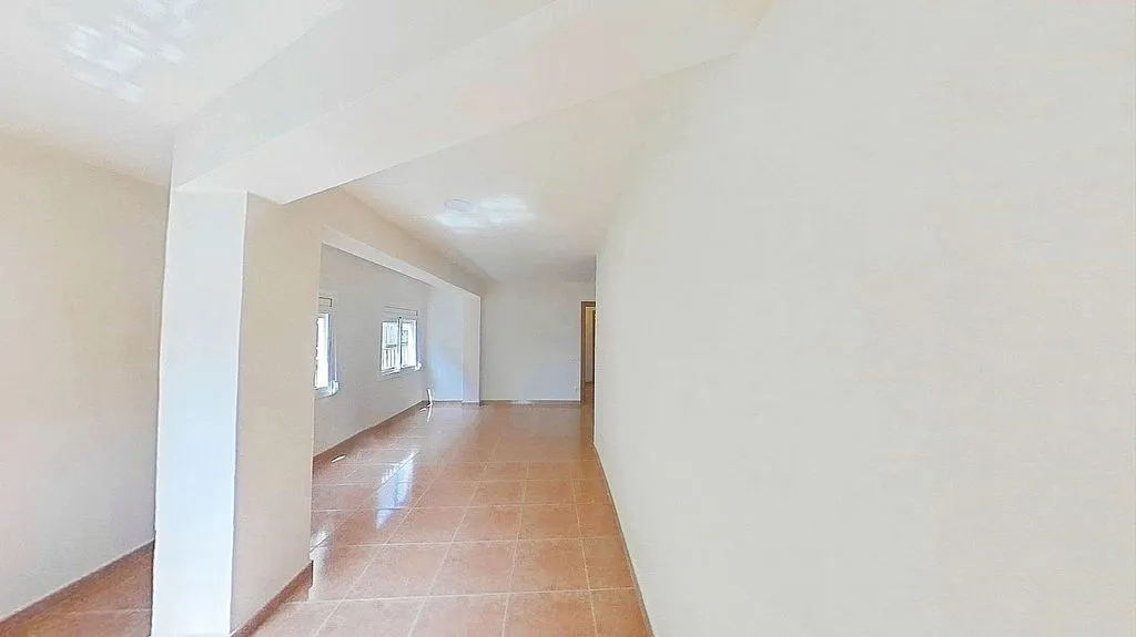 hallway_entrance