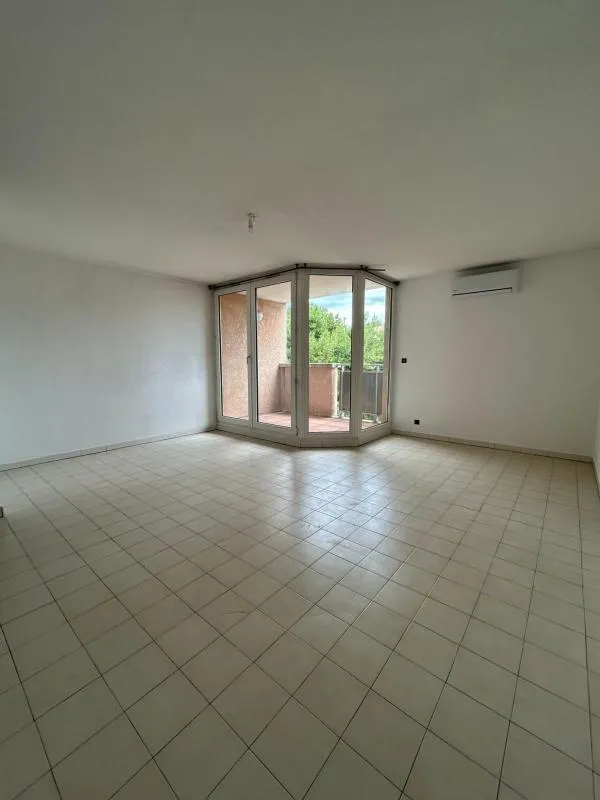 Elutuba - Duplex Flat with Terrace in Avignon