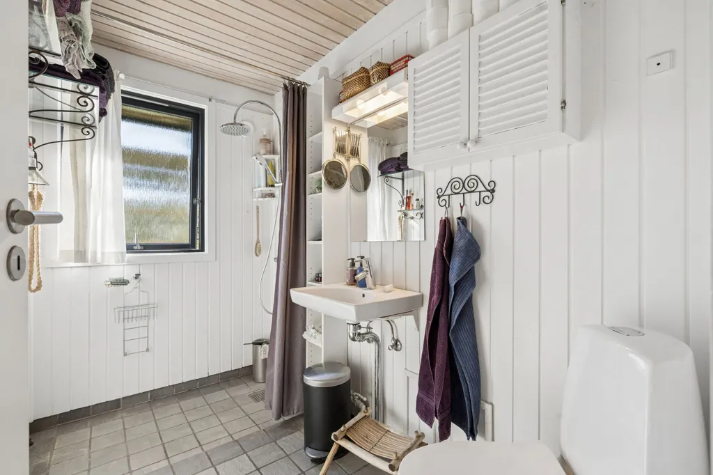 6-toaline maja asukohas Knebel