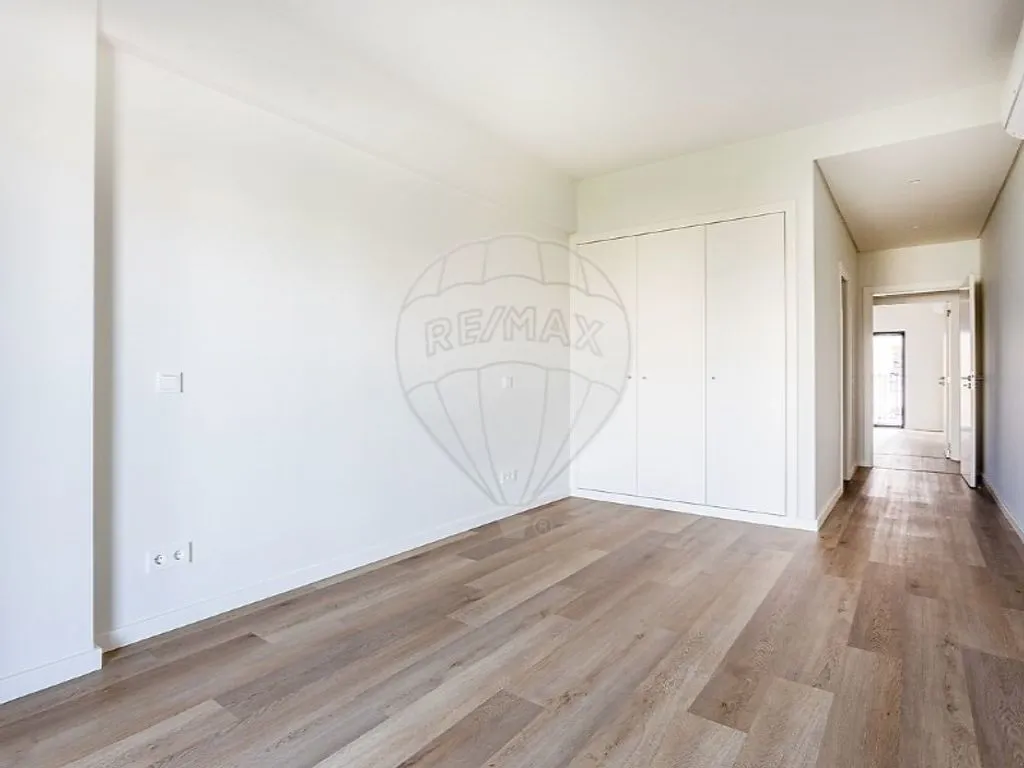 Magamistoad - New 4-Bedroom Flat with River Views in Miraflores