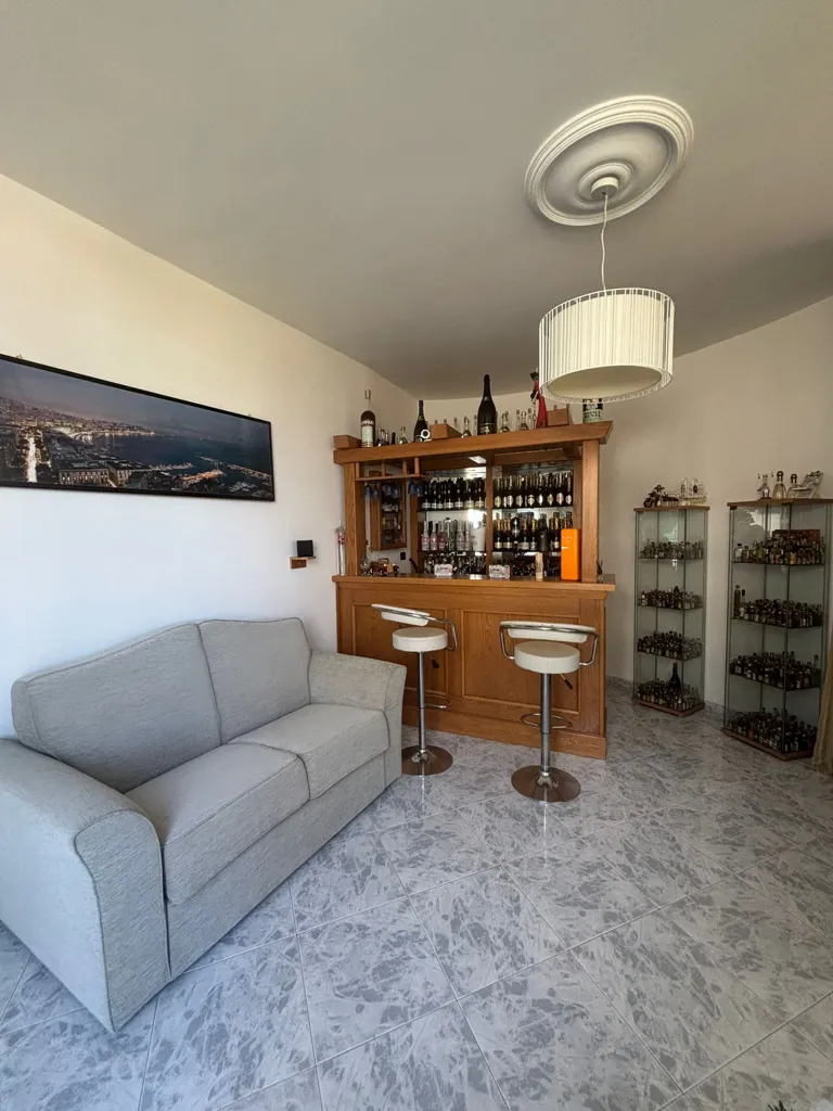 Séjour - Villa with Terrace in Melito di Napoli