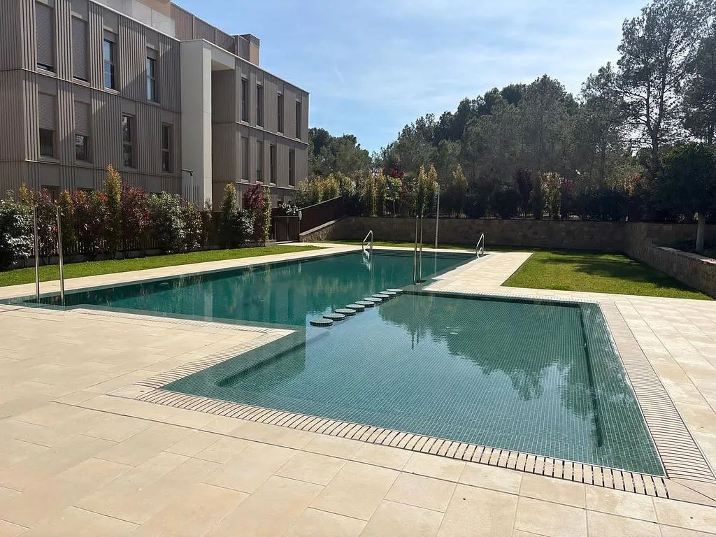 Bassein - New Flat with Pool in Campolivar