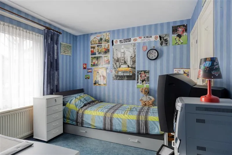 Magamistoad - 1950s Semi-Detached House with Garden in Burghplan, Eindhoven