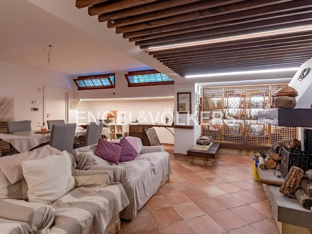 Soggiorno - Luxury Villa with Private Garden in Via Sofocle, Rome