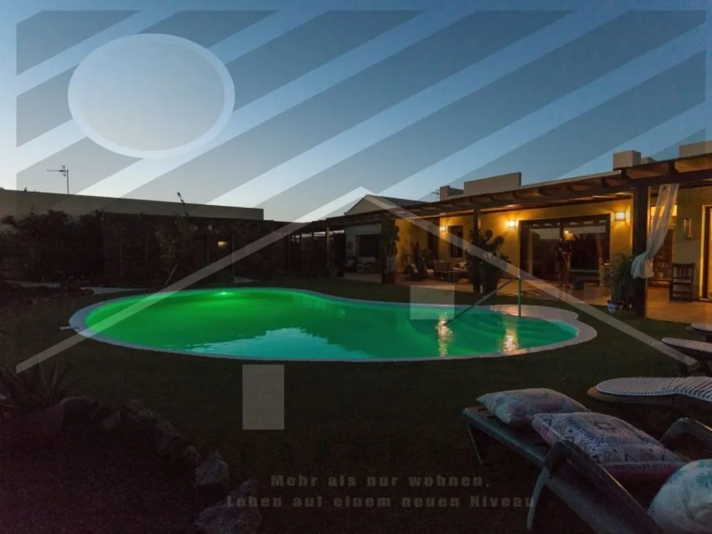 Bassein - Luxury Villa with Dual Pools in Lajares
