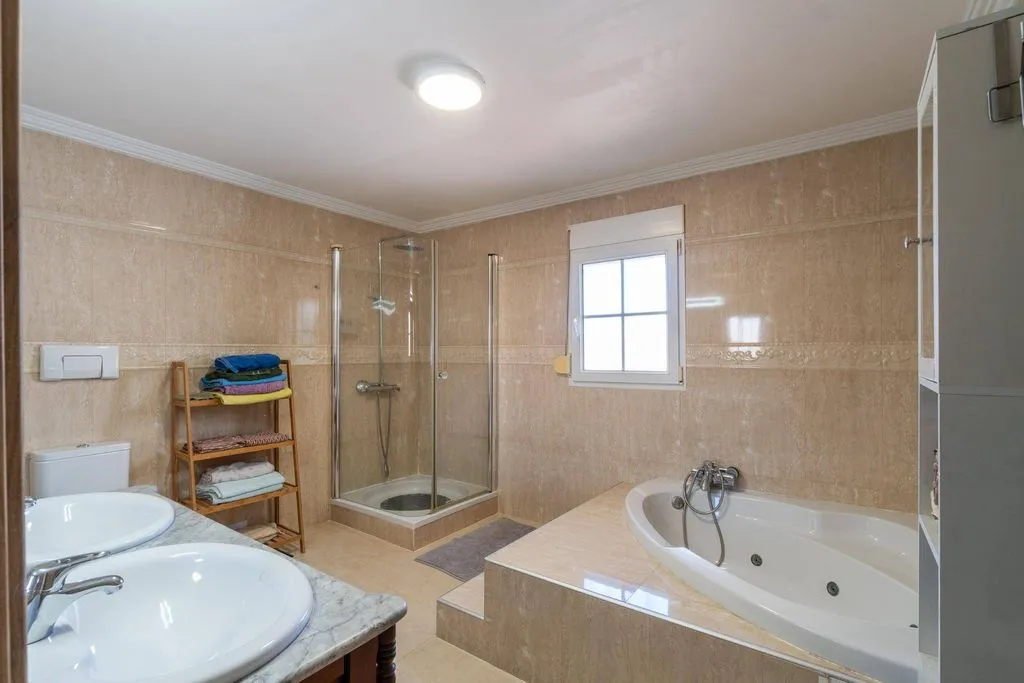 Bathrooms - Luxury Villa with Pool in Torrevieja