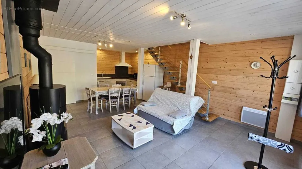 Soggiorno - Renovated Apartment Complex with 3 Units in Lau-Balagnas