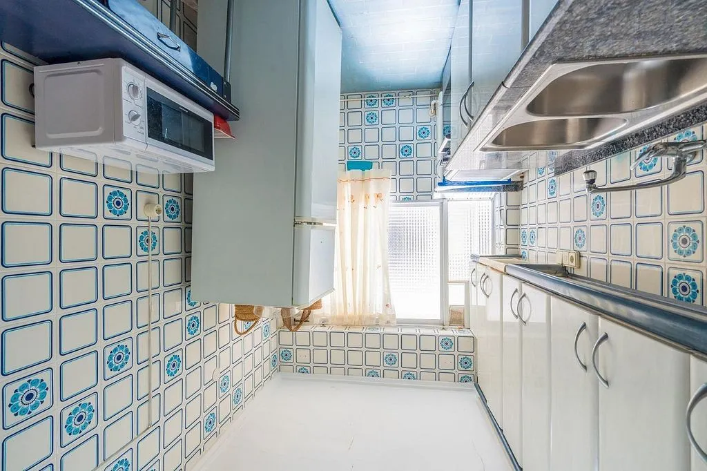 Cuisine - Apartment with Pool in Els Orriols, Valencia