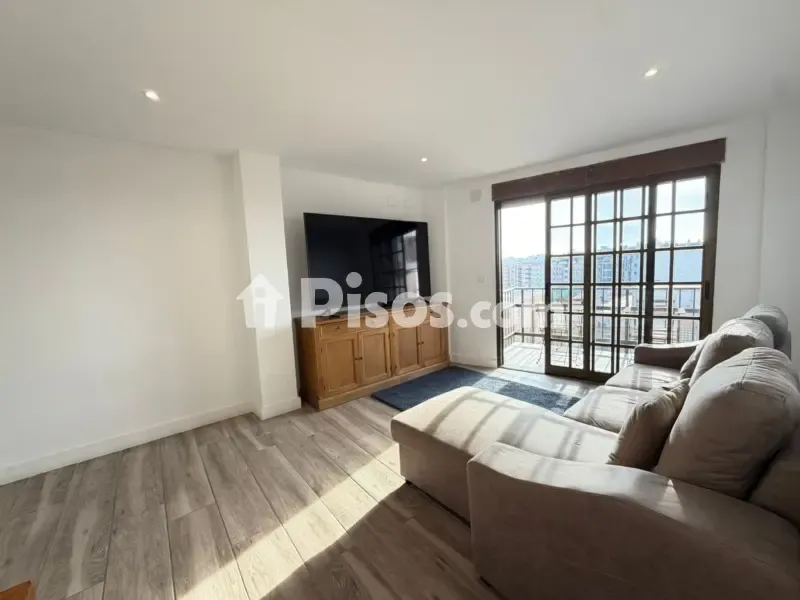 Soggiorno - Reformed Apartment with Balcony in La Bosca