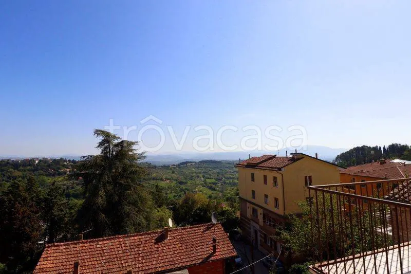 Balcon - Panoramic Apartment in Historic Building, Perugia