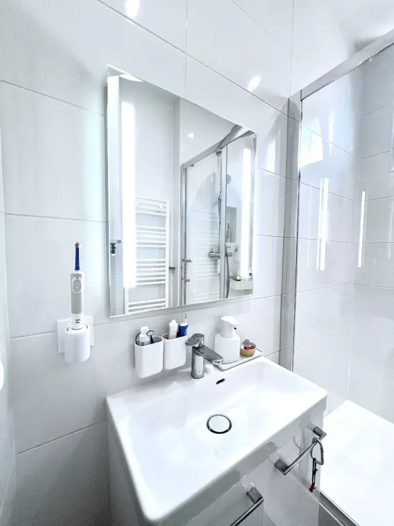 Bagni - Furnished Flat with Parking in Chatou