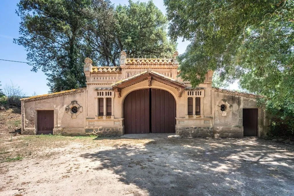 Välivaade - Luxury Farmhouse with Heritage in Llagostera