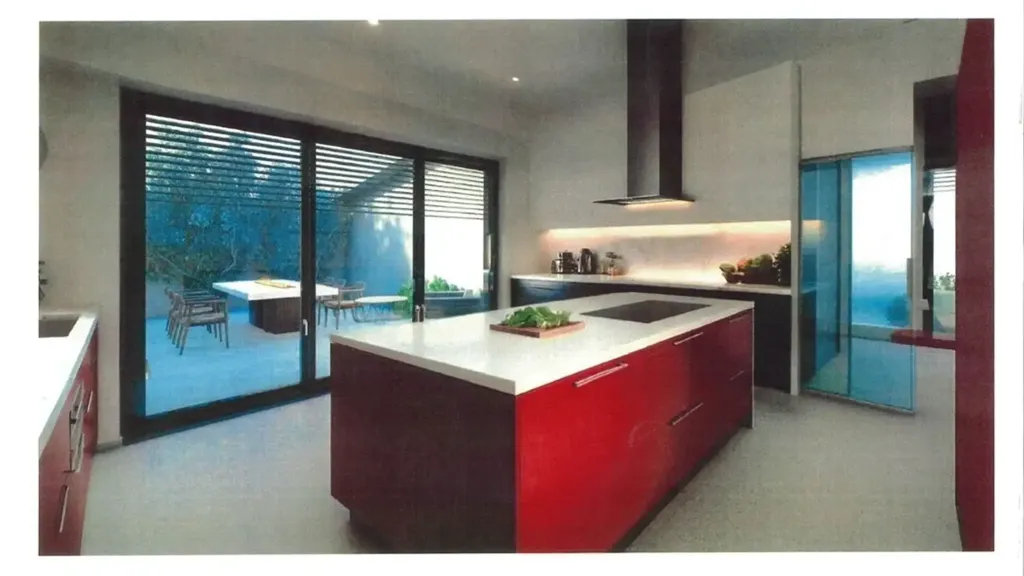 New Villa with Garden in Monza