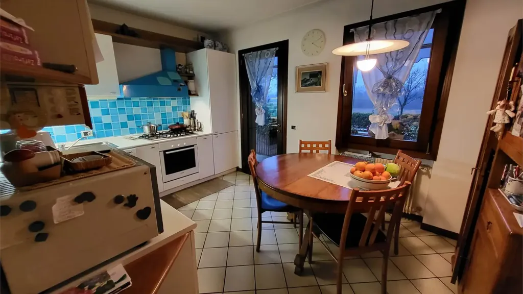 Söögituba - Villa with Extensive Garden near Montebelluna