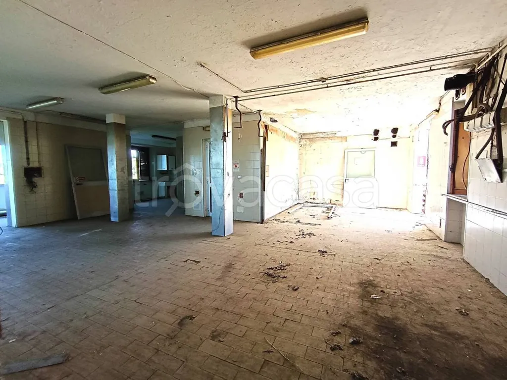 Garage - Villa with Panoramic Terrace in Baldissero Torinese