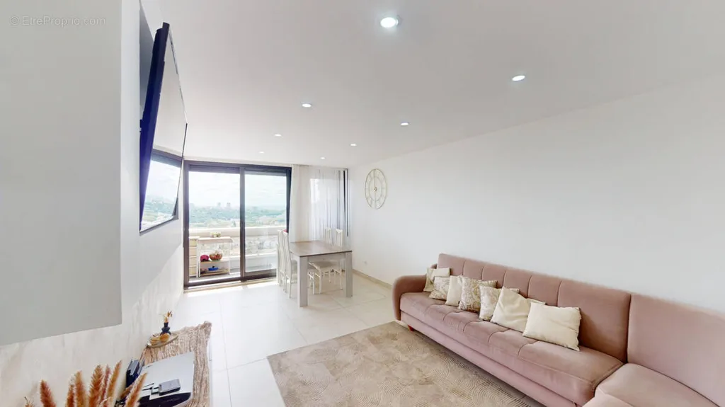 Séjour - Appartement avec Balcons et Vue Lyon à Lyon 9