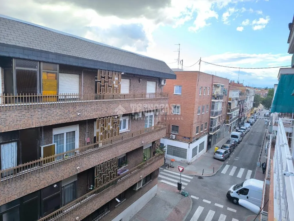 Rõdu - Penthouse Flat with Terrace in Ciudad Lineal