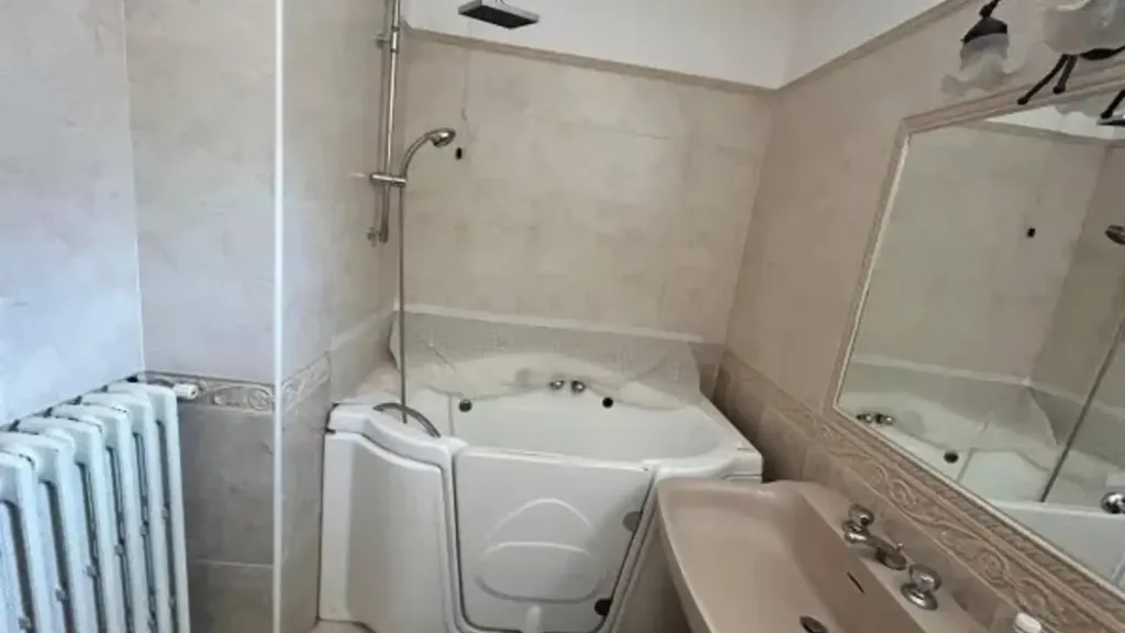 Appartement 4 pièces à IT