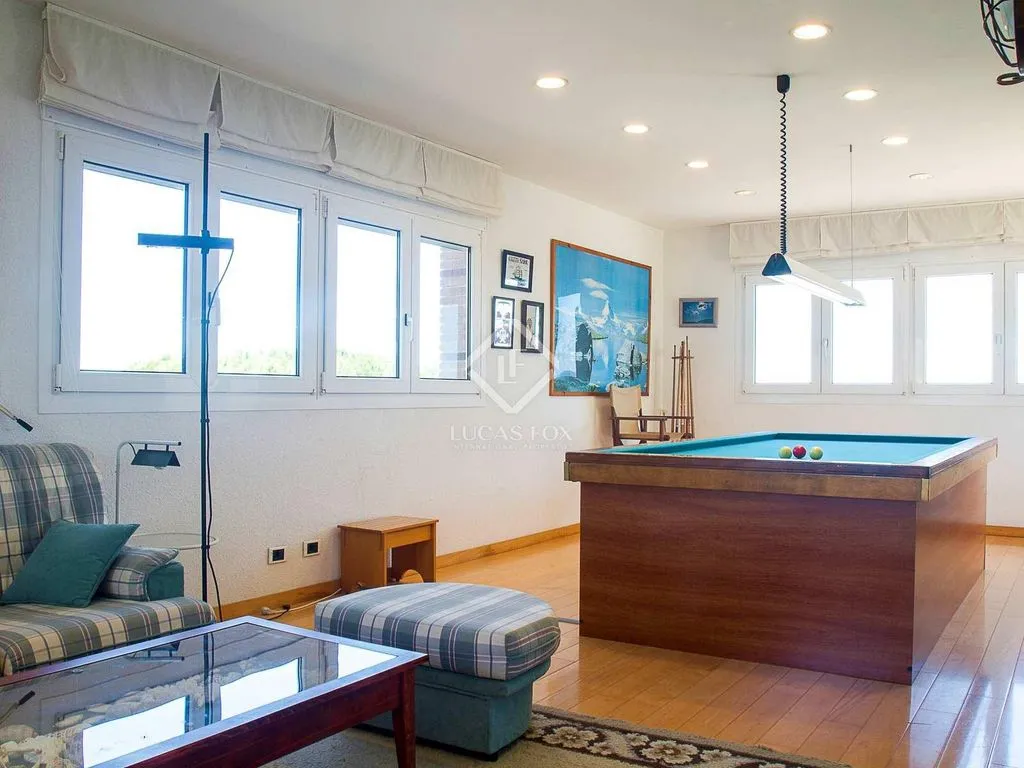 Toad - House with Sea View and Pool in Torredembarra