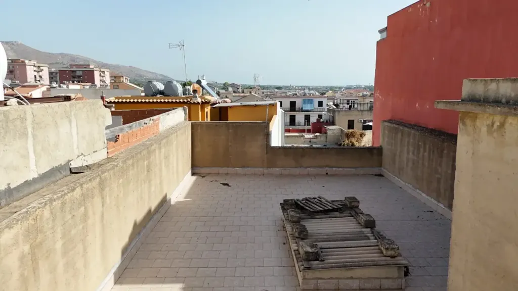 Terrass - Under Construction House with Terrace in Avola