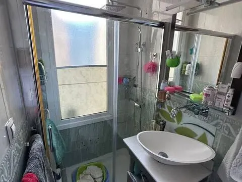 Vannitoad - Bright Apartment with Balcony in Bilbao