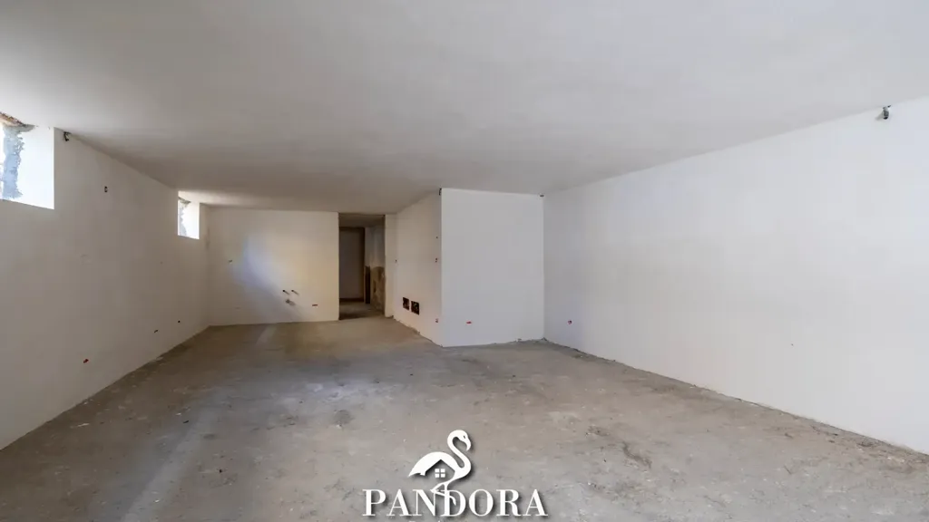 Toad - Rustic-Style Semi-Detached Villa with Terrace in Lonate Pozzolo