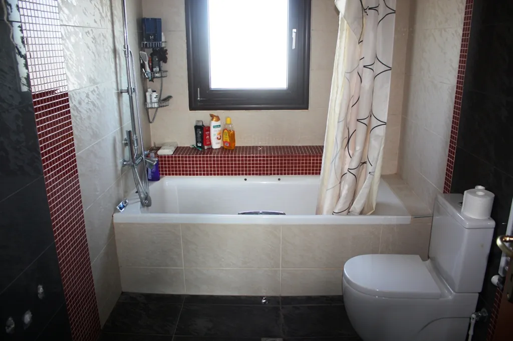 Vannitoad - Under Construction Detached House with Elevator in Thessaloniki