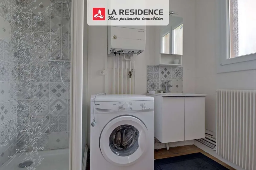 Salles de bain - Immeuble de Caractère avec Jardins à Les Andelys