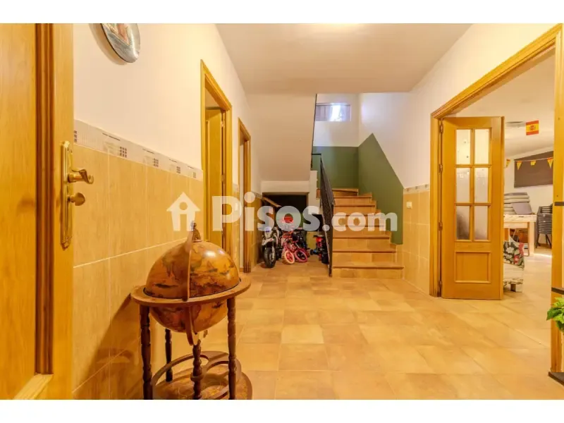 Esik - Chalet with Golf View in Cabanillas del Campo