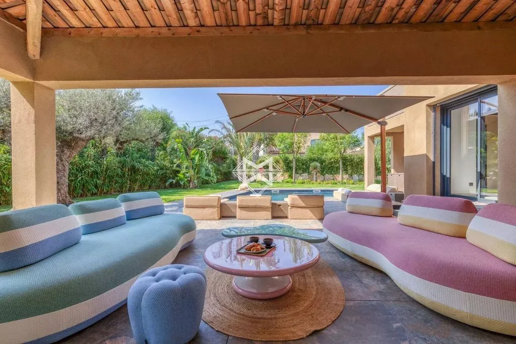 Terrazza - Modern Villa with Pool in Saint-Tropez