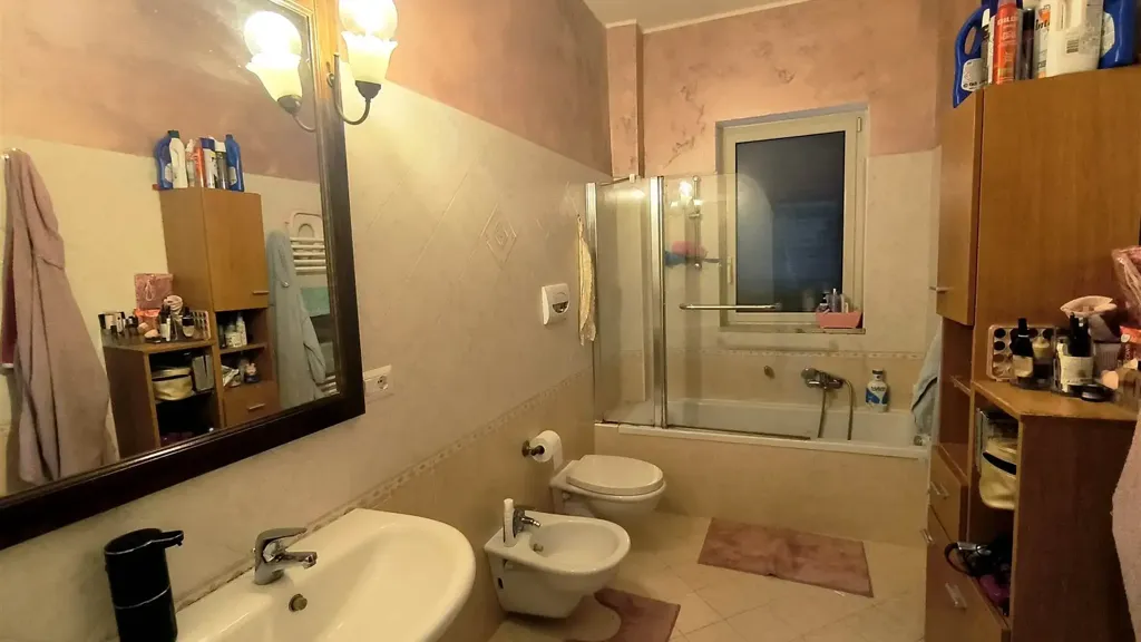 Salles de bain - Ground Floor Apartment with Balcony in Messina