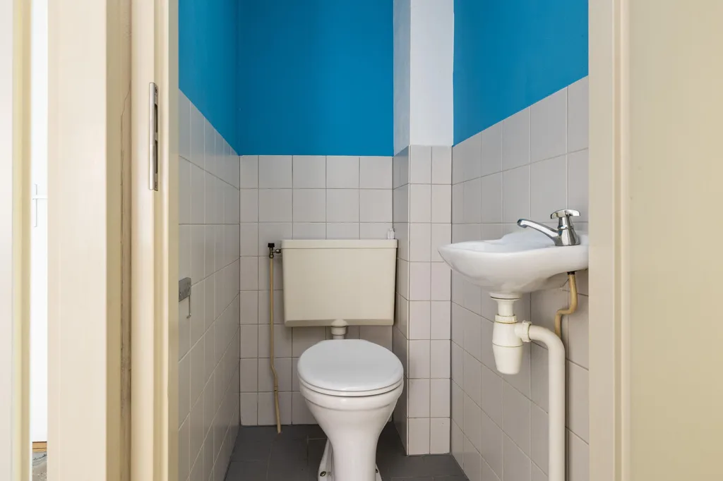 Salles de bain - Characterful Townhouse with Garden in Meppel