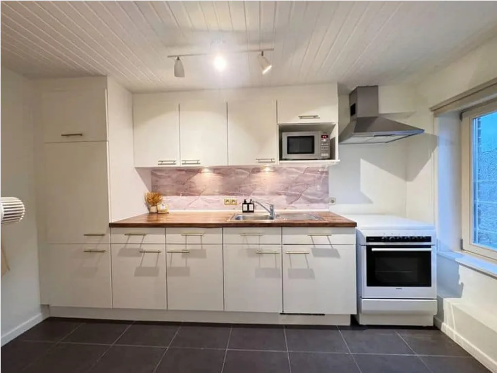 Köök - Duplex Apartment with Garden Potential in Herzele