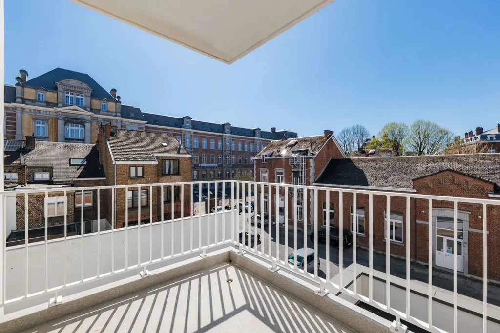 Balcón - Apartment with Terrace in Namur City Centre