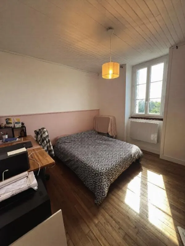 Chambres - Maison de Village avec Jardin à Mialet