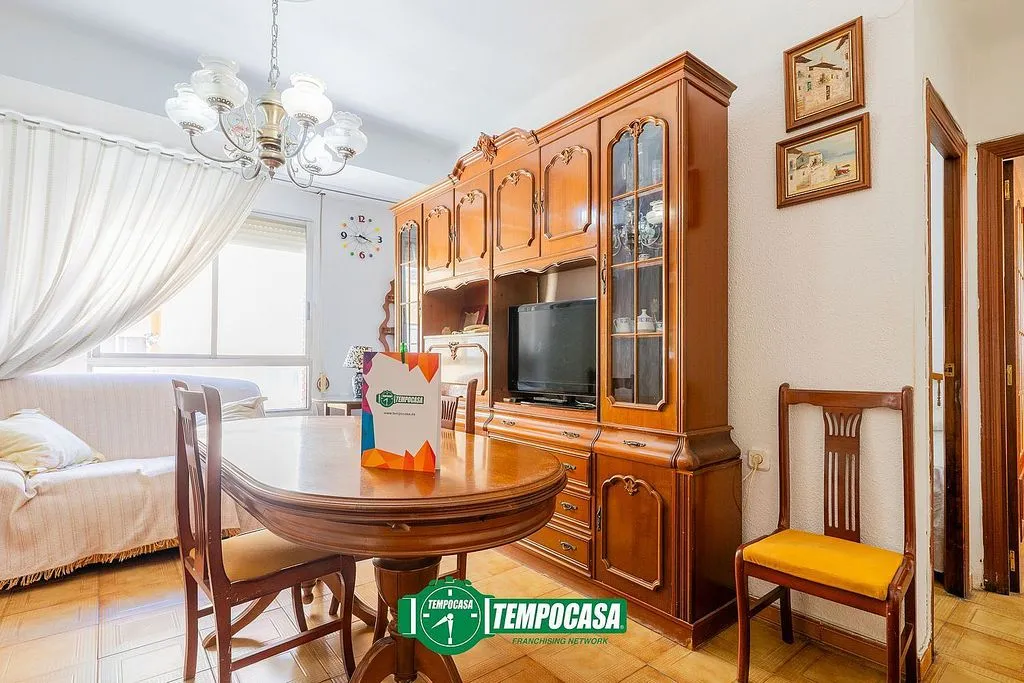 Söögituba - Apartment with Balcony in Ayora, Valencia