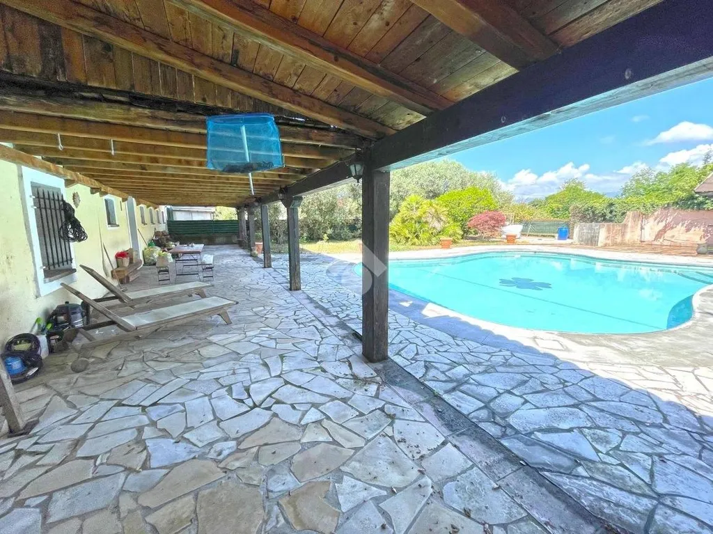 Piscina - Villa ristrutturata con piscina a Cittadella