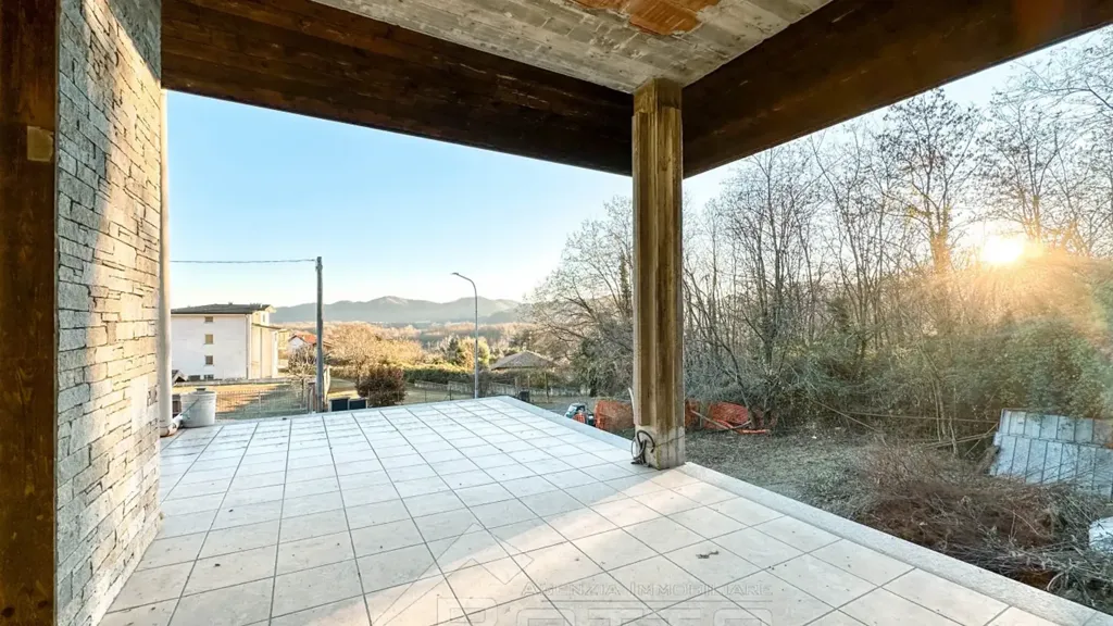 Terrasse - Rustic Villa with Garden in Grignasco