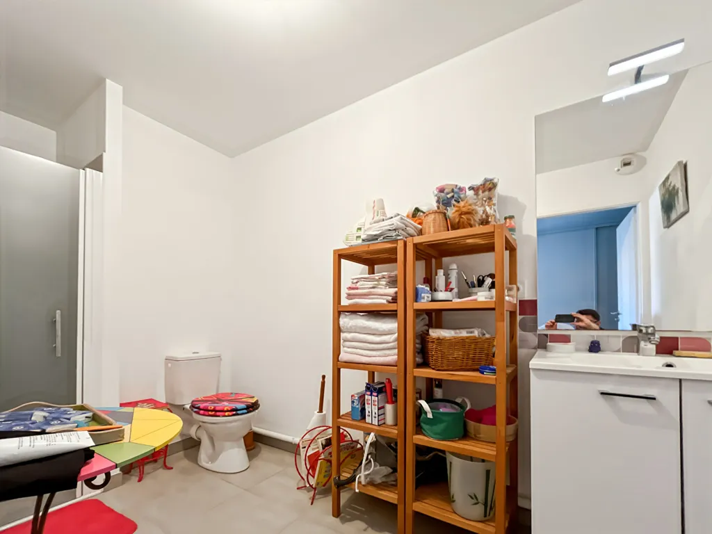 Bagni - 3-Bedroom Apartment with Balcony in Challans