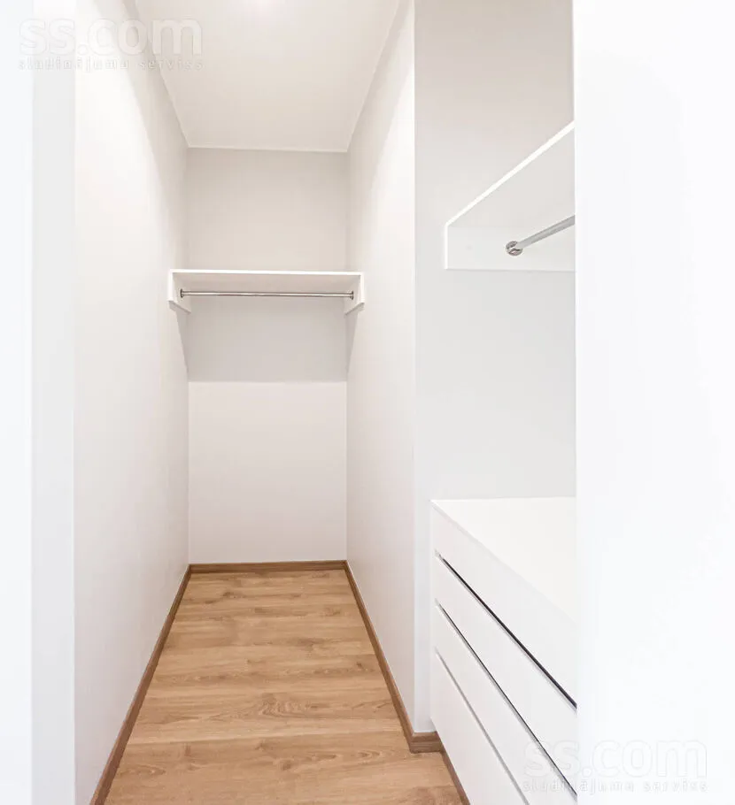 Toad - 2-Bedroom Apartment with Balcony in Riga Centre