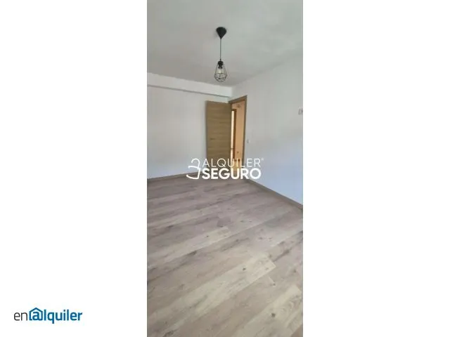 Twin-bedroom Flat in West District