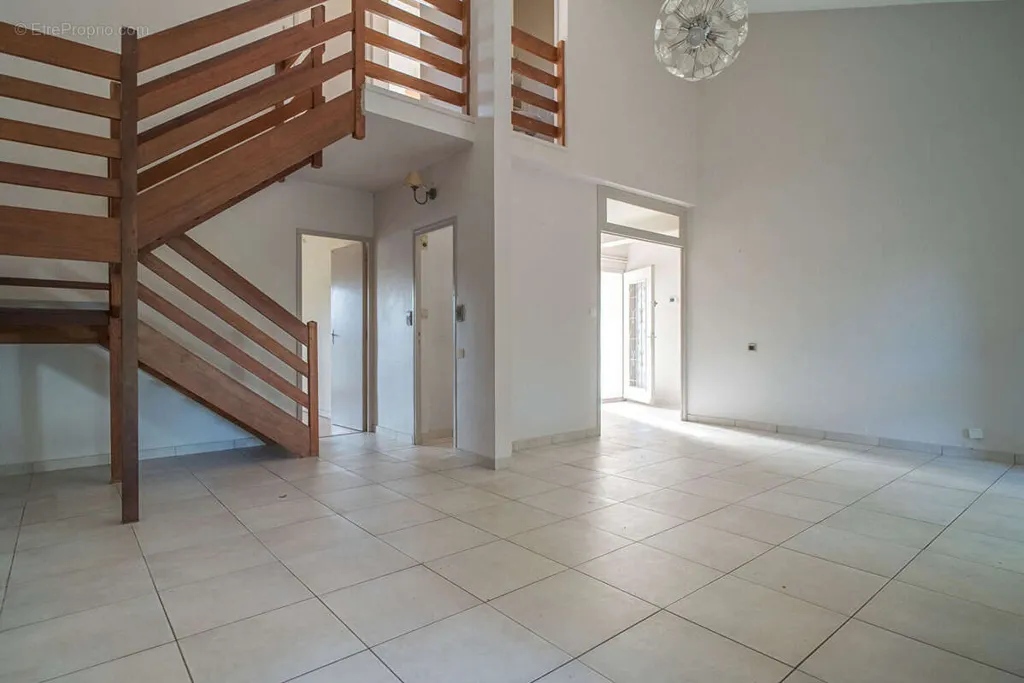 Pièces - Pavillon avec Jardin Clos à Carcassonne