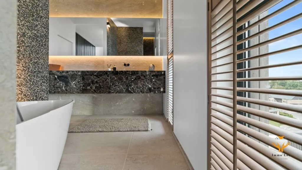 Vannitoad - Penthouse with Water View in Berlare