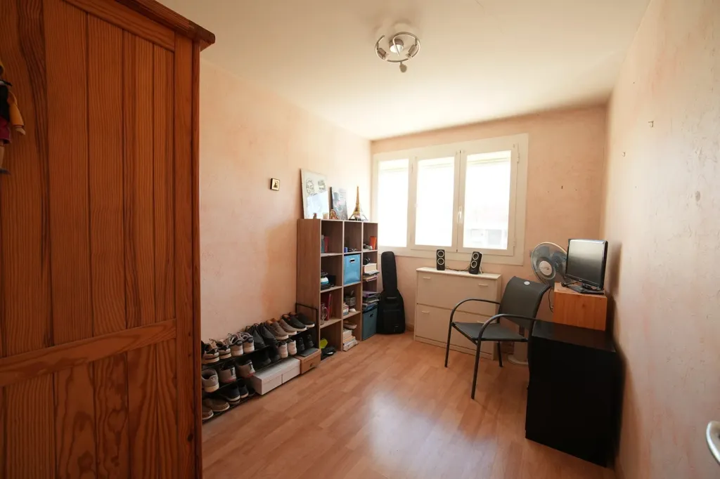 Toad - Apartment with Sea and Mountain Views in Provence