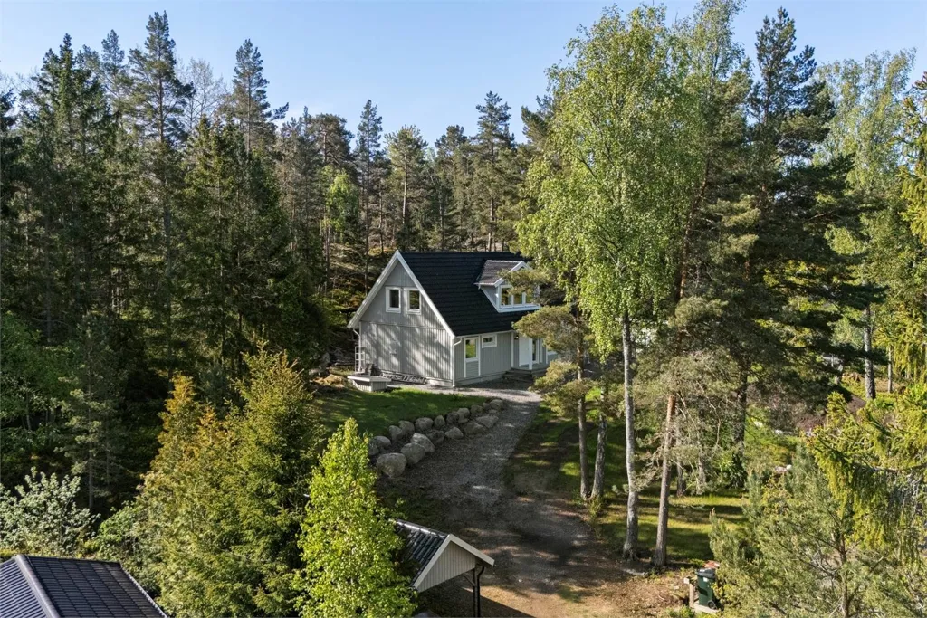 7-toaline maja asukohas Österåkers kommun