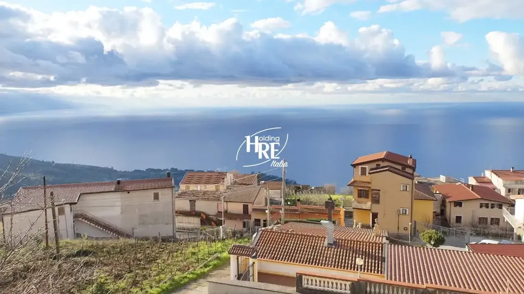 Extérieur - Three-Level Villa with Courtyard in Bonifati