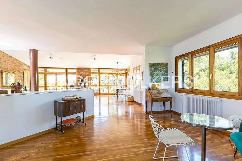 Soggiorno - Architectural Villa with Terrace in L'Aragai