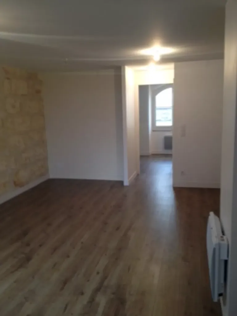 Pièces - Appartement 3 Pièces en Duplex à Tourny